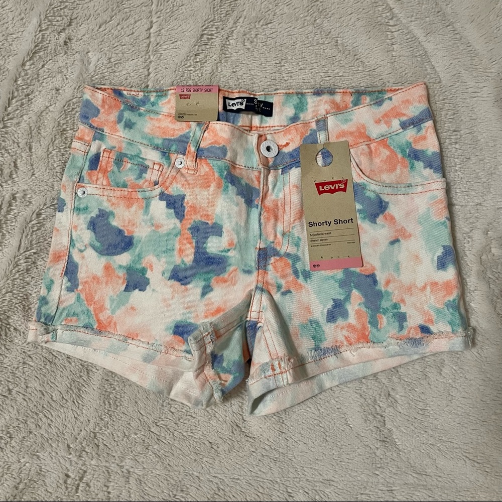 NWT Levi Shorty Shorts / Size 12